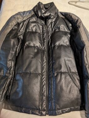 Danier Men's Black/Grey Puffer Leather Jacket - Xl